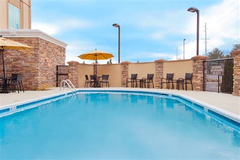 Holiday Inn Express Suites Huntsville West Research Park An Ihg