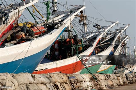traditional phinisi ship high res stock photo getty images