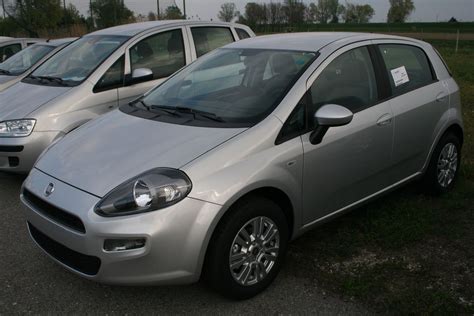 Fiat Punto III 199 1 4 MultiAir 105 Hp Start Stop 2012 2013 Specs