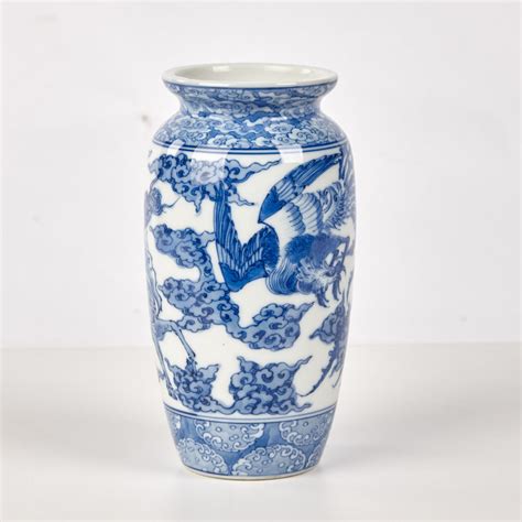 A Japanese Blue And White Porcelain Vase Price Estimate 40 80