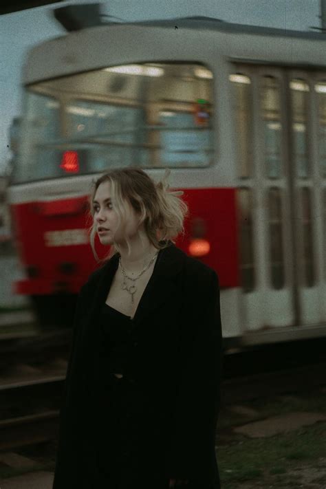 Трамвай | Фотосъемка, Фотосессия, Уличная фотография