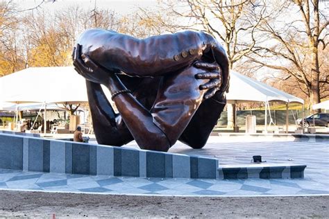 Sculpture Honoring The Love Between Martin Luther King Jr And Coretta