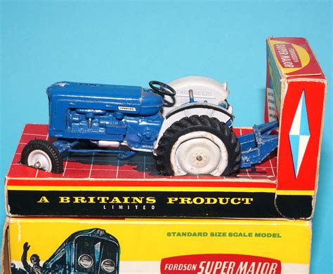 Britains Farm Fordson Super Major Tractor Boxed Mib England