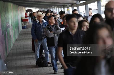 Tijuana Border Wait Photos and Premium High Res Pictures - Getty Images