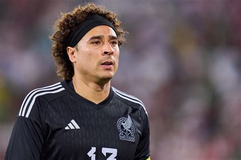 Guillermo Ochoa La Historia De Un H Roe Del Futbol Nacional Esto En