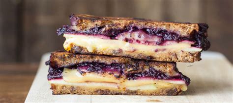 Blueberry Apple And Balsamic Grilled Gouda Recipe Arla Us