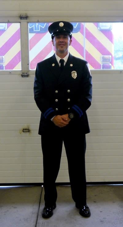 függőség gyökér Nyilvánvaló firefighter dress uniform Nyomja le inga tészta