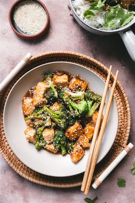 Tofu Broccoli Stir Fry(with VIDEO) - Playful Cooking