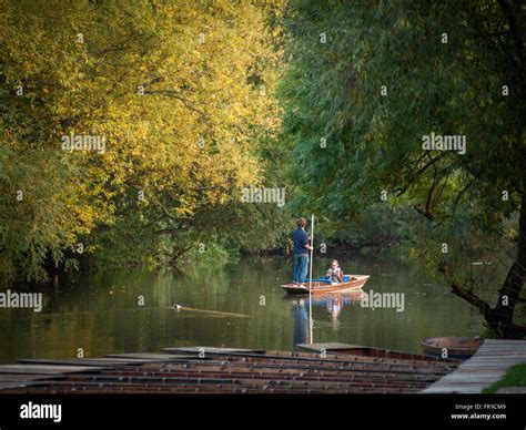 Punting on the River Cherwell from Oxford Cherwell Boathouse Stock ...