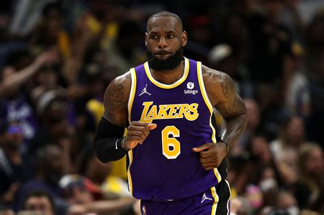 Lakers Trade Lebron James For All Nba Guard In This Potential Package