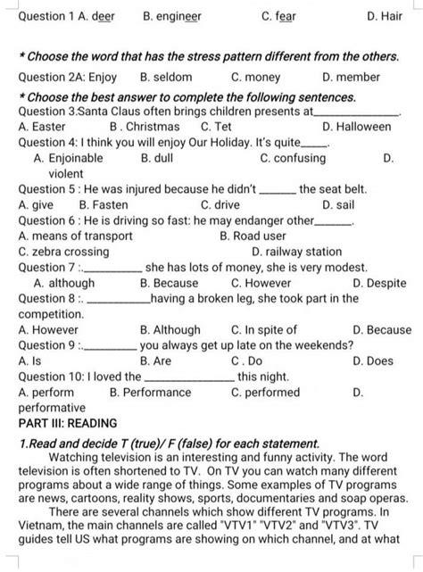 Giải bài tập Choose the word that has the stress pattern different