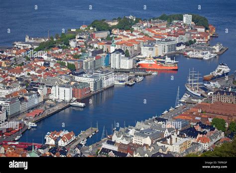 Norwegen Stadtbild Fotos Und Bildmaterial In Hoher Aufl Sung Alamy