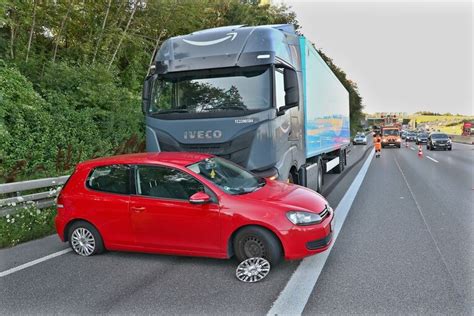 Drei Schwere Unf Lle In Schwieberdingen Auf Der Autobahn Und In