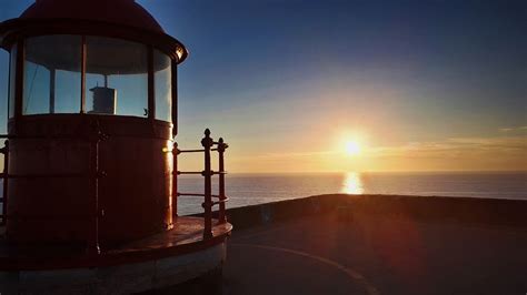 Nazaré Lighthouse | Portugal Photo Spot - PIXEO