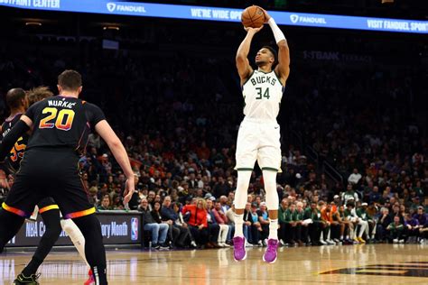 Giannis Antetokounmpo Says Hes Open To Joining The All Star Three Point Contest Sports