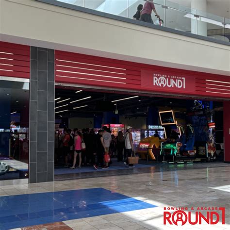 Round1 Bowling and Arcade, Westfield Plaza Bonita, 3030 Plaza Bonita Rd ...