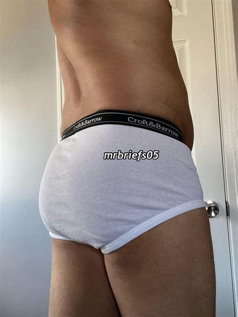 What Are You Wearing For Twt D22 🤍🥰 Age 46 Rtightywhities