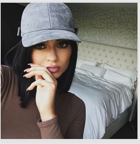 2 Klassic Kylie Kylie Jenners Best Selfies A Definitive Ranking