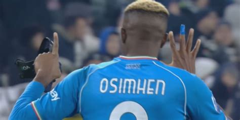 Osimhen Gesto Clamoroso In Campo Durante Juve Napoli La Foto Diventa