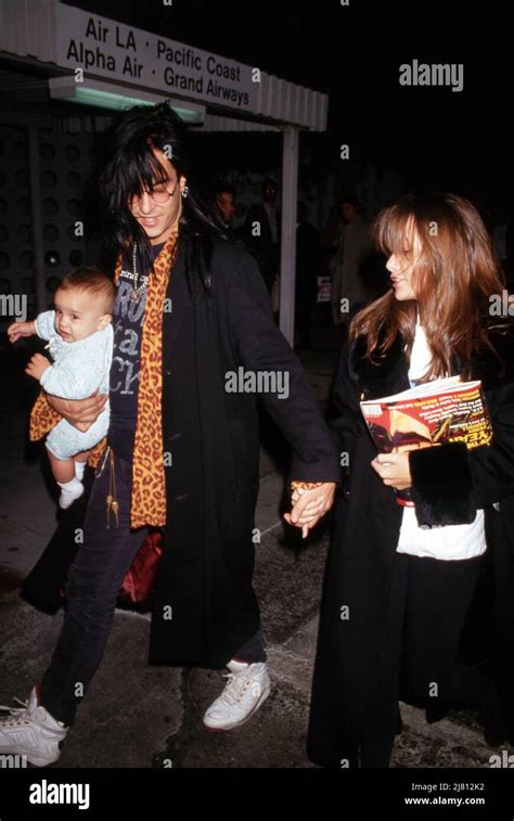 Nikki Sixx Y Brandy Brandt Circa 90 S Crédito Ralph Dominguez Mediapunch Fotografía De Stock