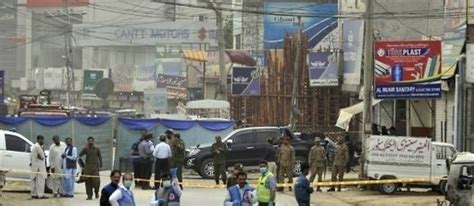 Pakistan Au Moins Cinq Morts Dans Un Attentat à Lahore