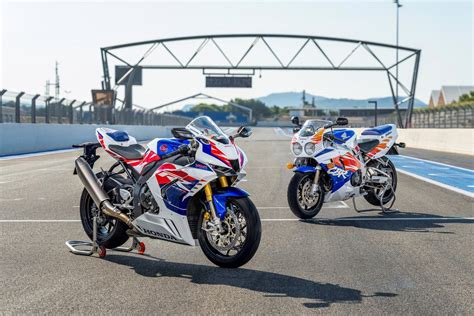 2022 HONDA CBR1000RR R SP 30週年版發表跨越半甲子的炎刃傳奇2021米蘭車展