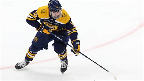 Quinnipiac Star Jacob Quillan Signs With The Maple Leafs Yardbarker