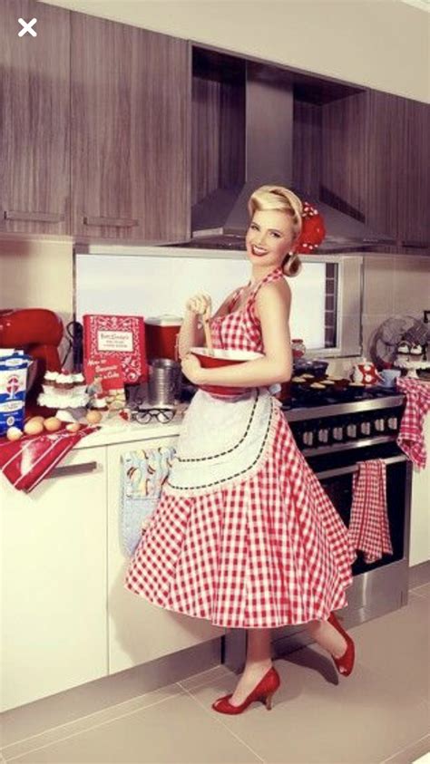 Pin By Lauryn Wood On Butterbutts Housewife Dress Housewife Costume