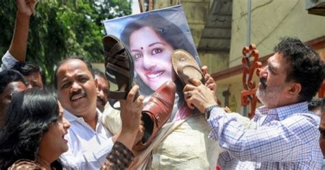 IAS Officer Nidhi Choudhari Transferred From BMC Over Controversial