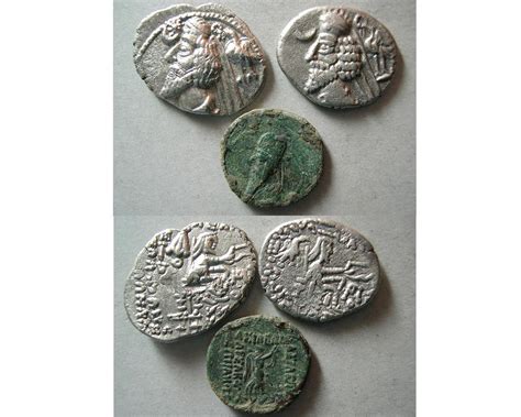 VAuctions.com - Group Lot of 3 Ancient Parthian Coins.