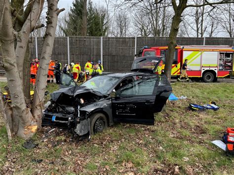 Vier Schwerverletzte Bei Unfall Auf Der Autobahn Einsatzbericht