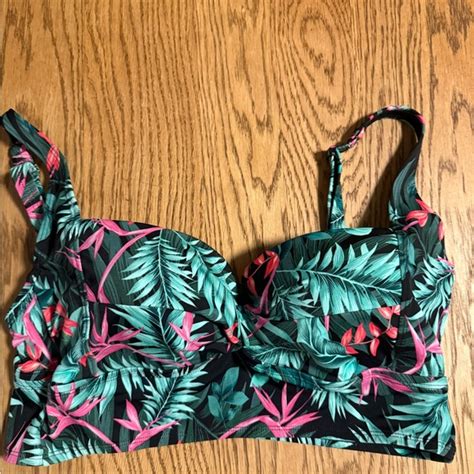 Torrid Swim Torrid Tropical Leaf Print Bikini Top Torrid Size Equivalent To Size L Poshmark