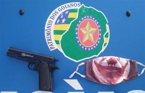 Adolescente é Flagrado Com Arma Falsa Em Escola De Marzagão Go Mais Goiás