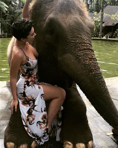 Lupu Wellness Bio, Boyfriend, Net Worth, Ethnicity, Age 2024