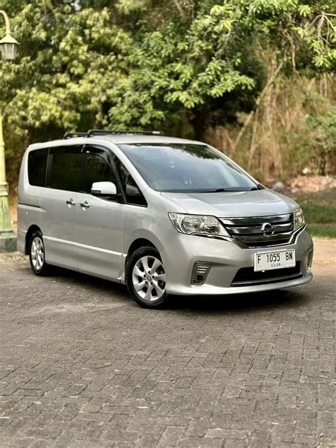 Jual Cepat Bu Nissan Serena Hws Mobil Bekas