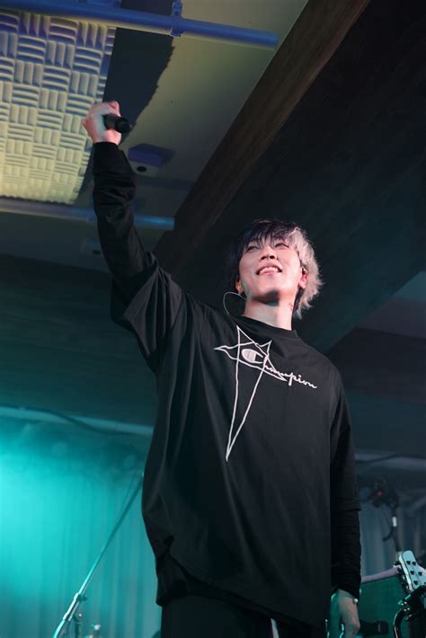 【ライブレポート】うみくん、4年ぶりワンマンで「リアルの場で繋がったことが本当に嬉しい」 Barks