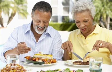 Cinco Dicas De Alimenta O Para Idosos