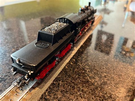 Märklin 3098 Dampflokomotive mit Tender P8 der DB H0 AC Kaufen auf