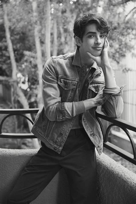 Manu Rios For Boys By Girls — Amber Mckee Photo Gaya Pria Pria Gambar