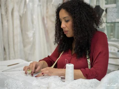 Jeny Zegarra De Costurera En Sjl A Due A De Un Atelier De Novias