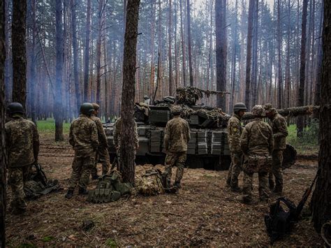 Estados Unidos dice que Rusia perdió 100 000 combatientes en Ucrania