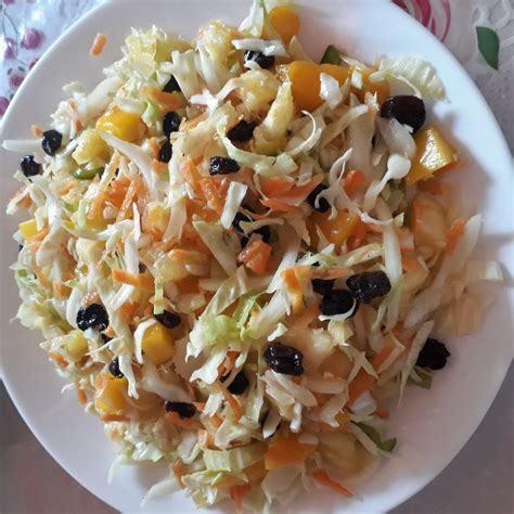 Salada Mista Repolho E Uvas Passas Deliciosa Em Receita De