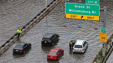 New York: State of emergency declared as 'life-threatening storm ...