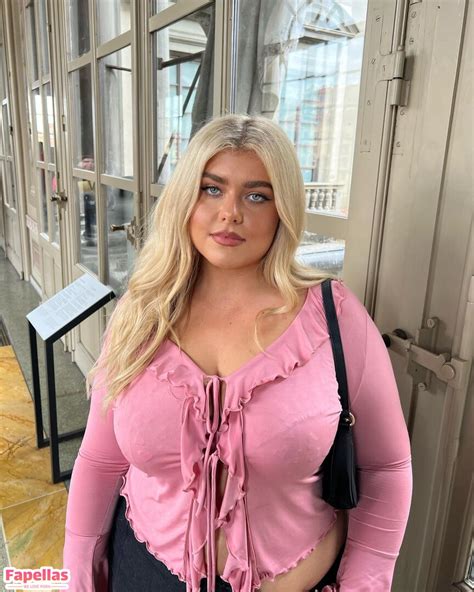 Izzy Nicholls Aka Https Aka Isabelnichollsnall Nude Leaks Fapellas