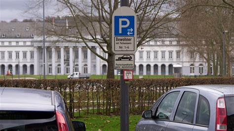 Parkgeb Hren F R Anwohner In Koblenz Gr Eres Auto Hei T Mehr Zahlen