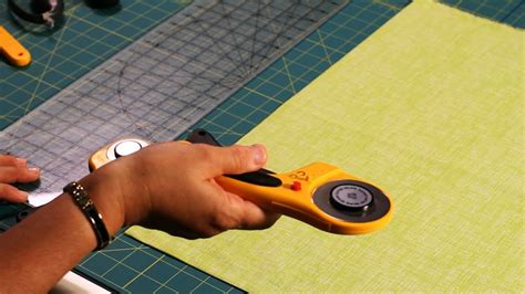 How To Use A Rotary Cutter Quilting Youtube