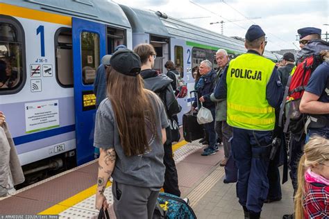 O krok od tragedii w PKP 63 latek podłożył pod pociągi radziecki pocisk