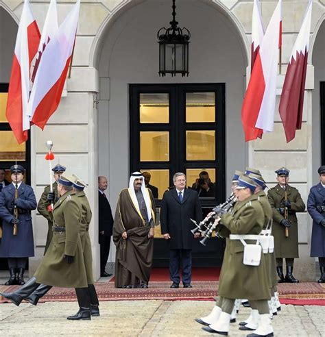 Zobacz Emira Kataru W Zimowym Ubraniu Foto