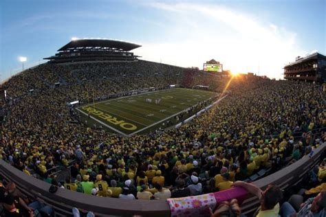 The 25 Best College Football Stadiums Yardbarker