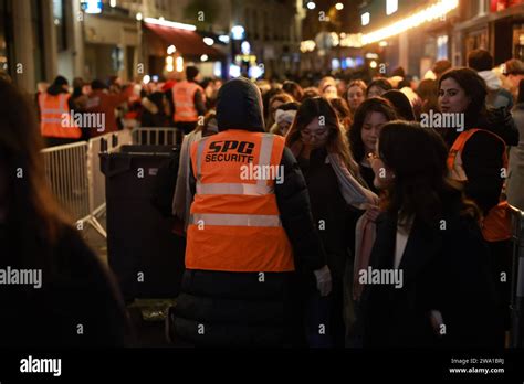 Parigi Francia Dicembre Photopqr Le Parisien Olivier